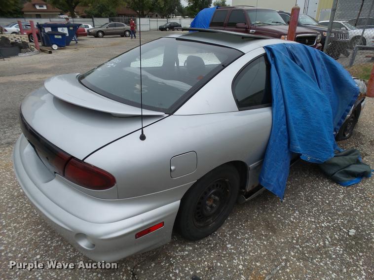 image for item L3263 2001 Pontiac Sunfire