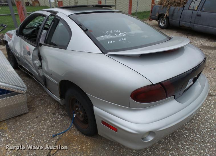 image for item L3263 2001 Pontiac Sunfire
