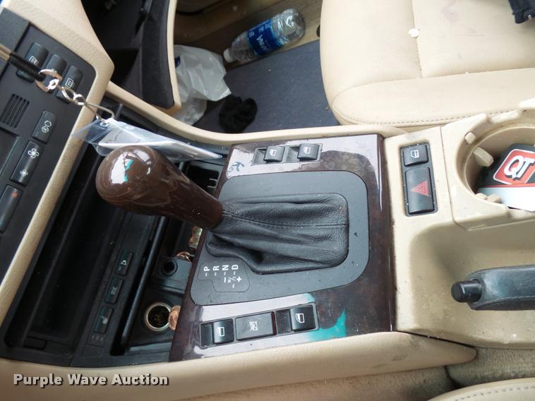 image for item L3265 2002 BMW 3-Series 330i