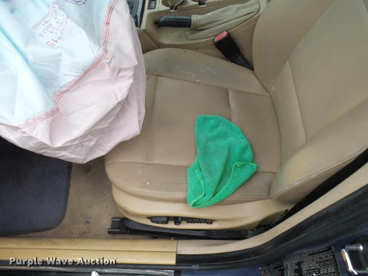 image for item L3265 2002 BMW 3-Series 330i