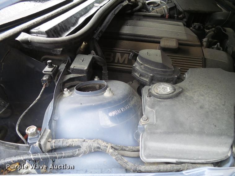 image for item L3265 2002 BMW 3-Series 330i