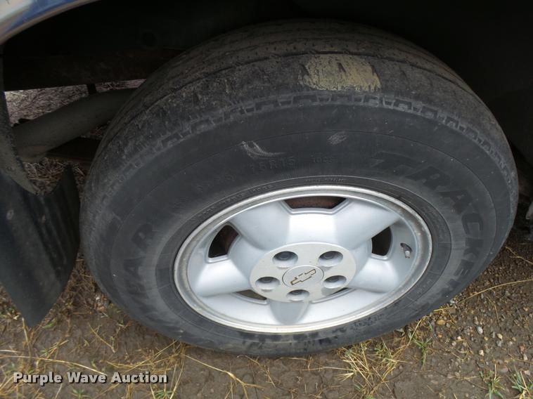 image for item L3267 1997 Chevrolet Blazer SUV