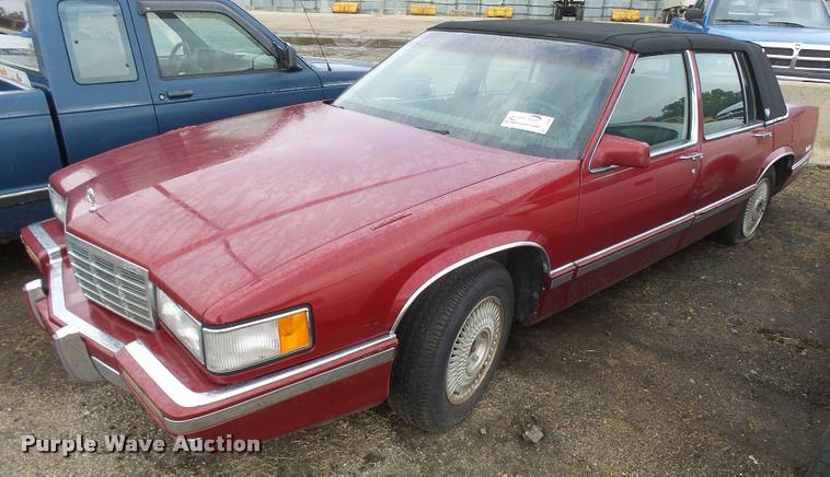image for item L3268 1992 Cadillac DeVille