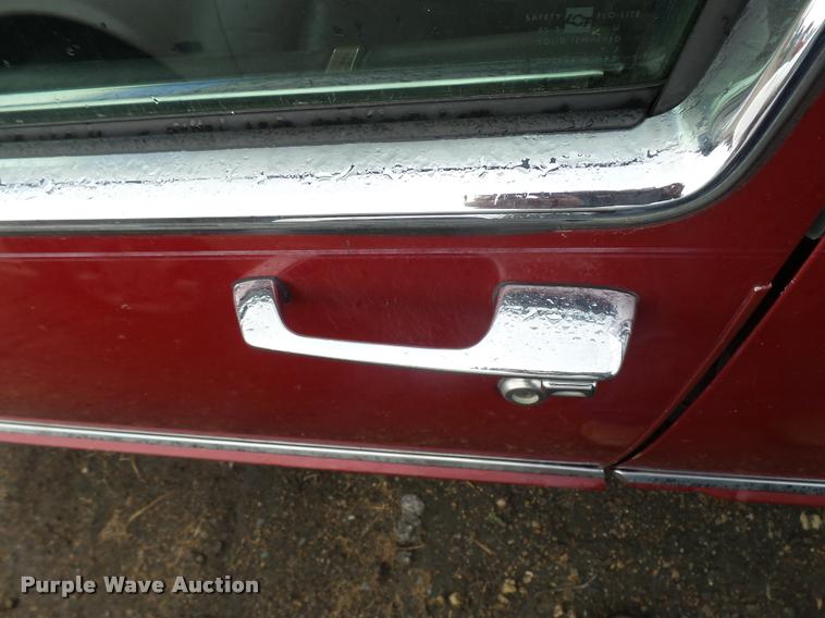 image for item L3268 1992 Cadillac DeVille