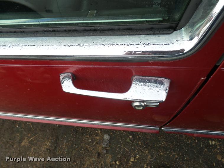 image for item L3268 1992 Cadillac DeVille