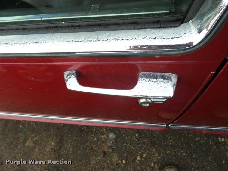 image for item L3268 1992 Cadillac DeVille