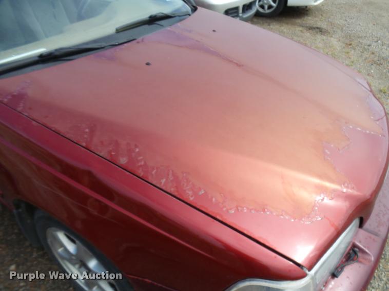 image for item L3269 1998 Volvo V70