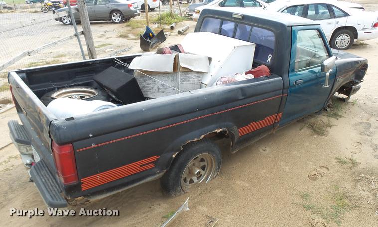 image for item L3270 1992 Ford Ranger pickup truck