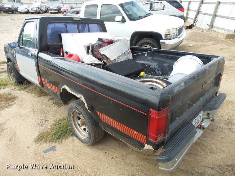 image for item L3270 1992 Ford Ranger pickup truck