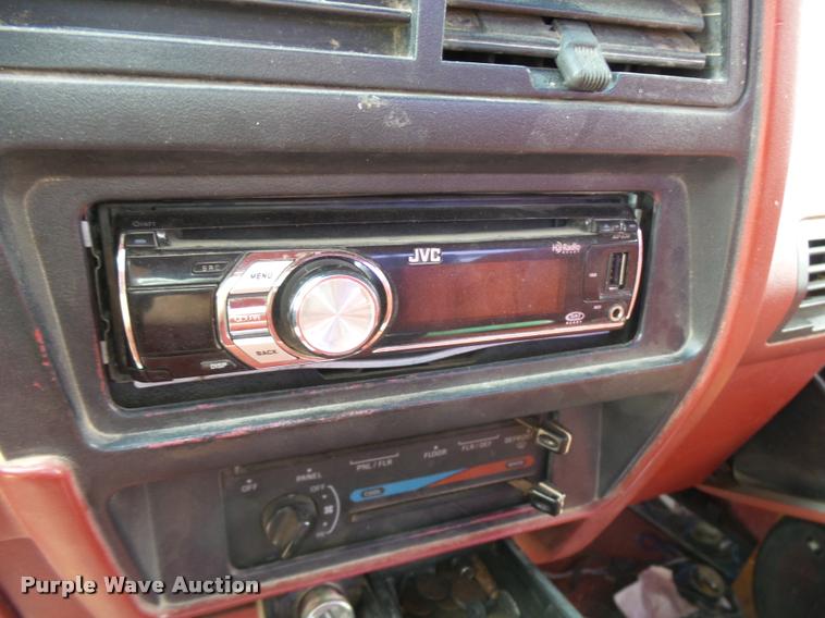 image for item L3270 1992 Ford Ranger pickup truck