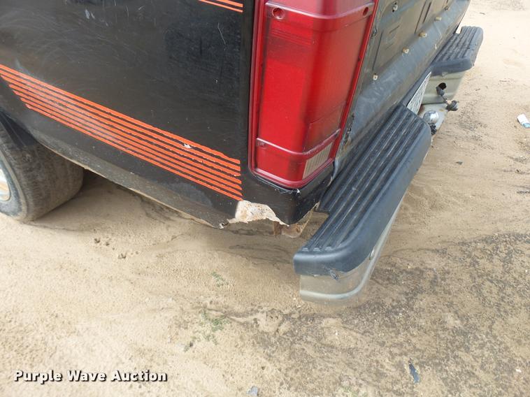 image for item L3270 1992 Ford Ranger pickup truck