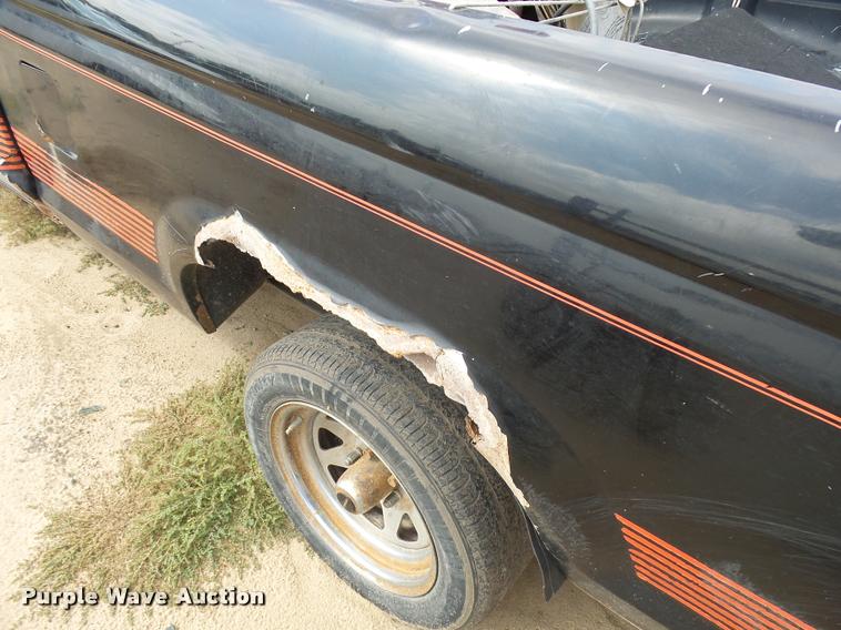 image for item L3270 1992 Ford Ranger pickup truck