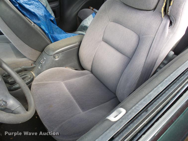 image for item L3271 1999 Chrysler Sebring