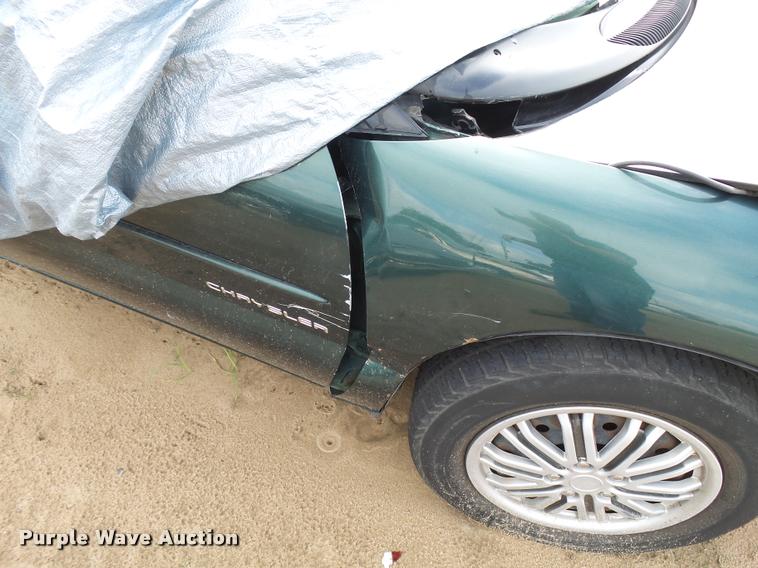 image for item L3271 1999 Chrysler Sebring