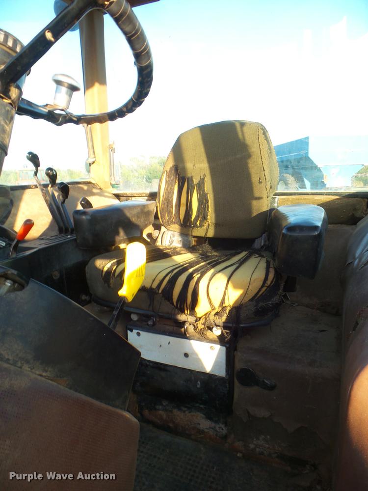 image for item DA4545 1987 John Deere 4650 MFWD tractor