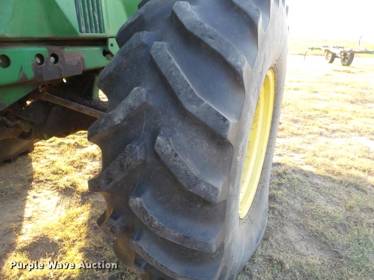 image for item DA4545 1987 John Deere 4650 MFWD tractor