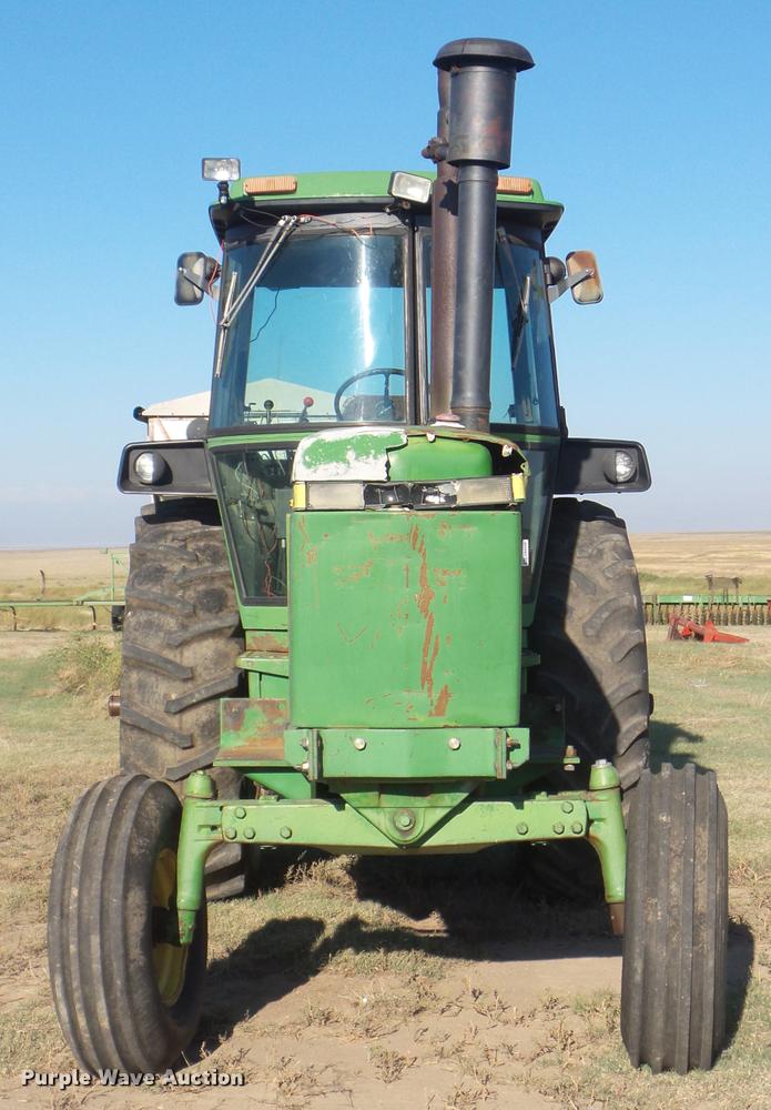 image for item DA4546 1974 John Deere 4430 tractor
