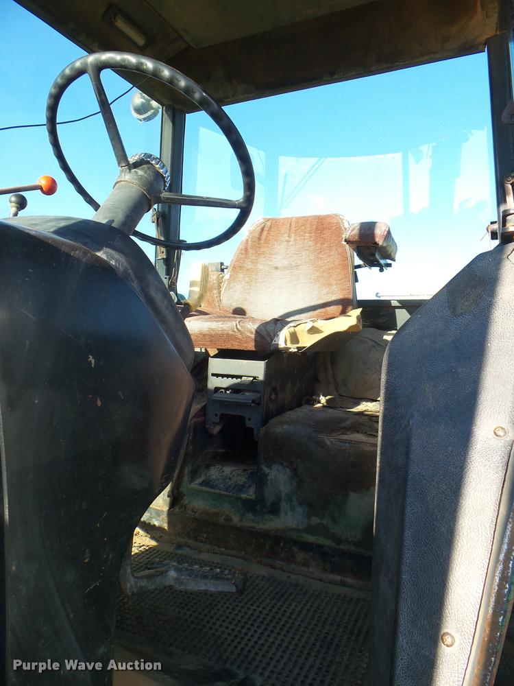 image for item DA4546 1974 John Deere 4430 tractor