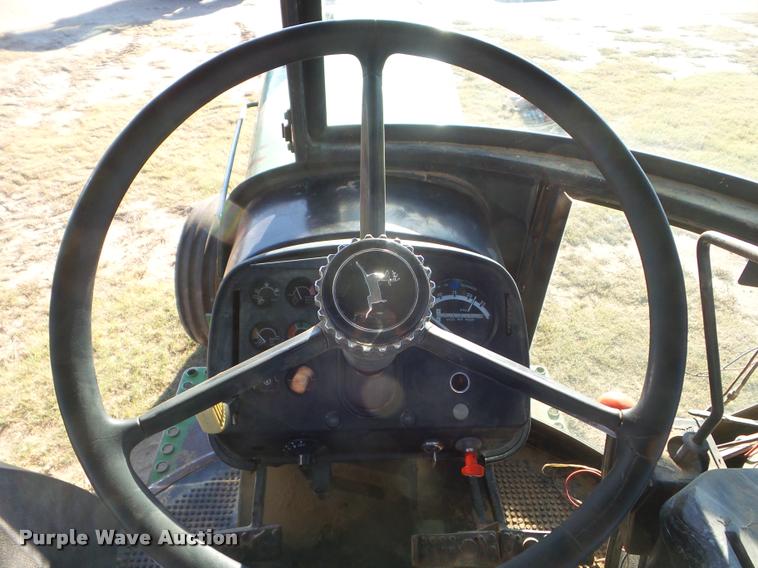 image for item DA4546 1974 John Deere 4430 tractor