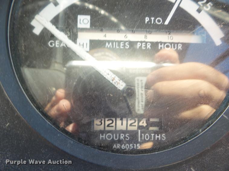 image for item DA4546 1974 John Deere 4430 tractor