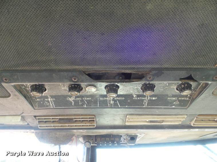 image for item DA4546 1974 John Deere 4430 tractor