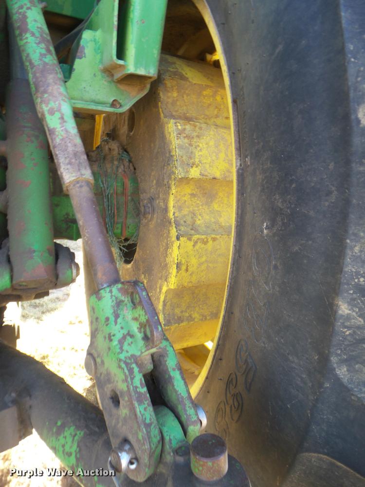 image for item DA4546 1974 John Deere 4430 tractor