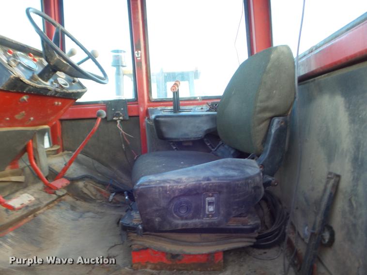 image for item DA4547 1976 Versatile 750 4WD tractor