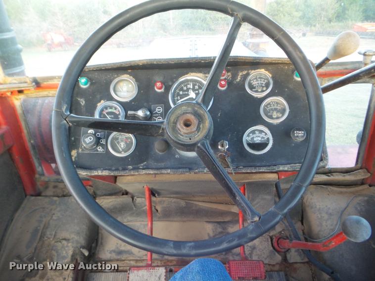 image for item DA4547 1976 Versatile 750 4WD tractor