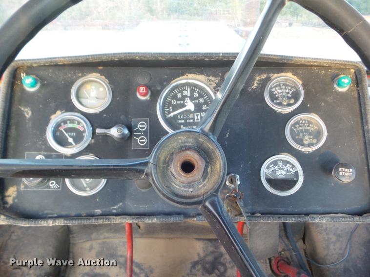 image for item DA4547 1976 Versatile 750 4WD tractor