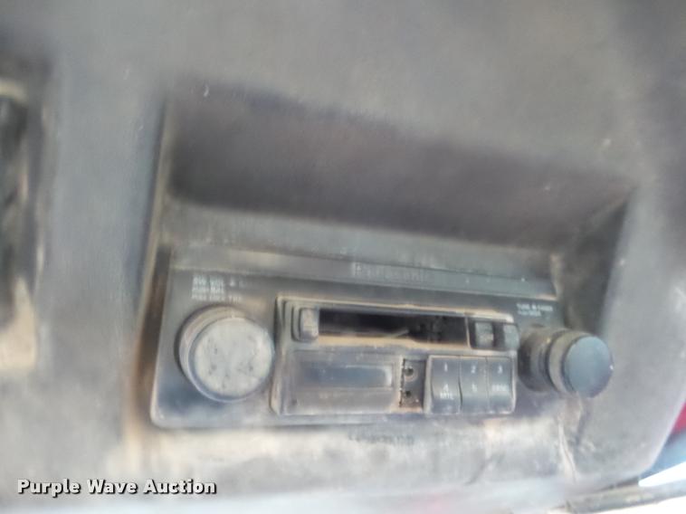 image for item DA4547 1976 Versatile 750 4WD tractor