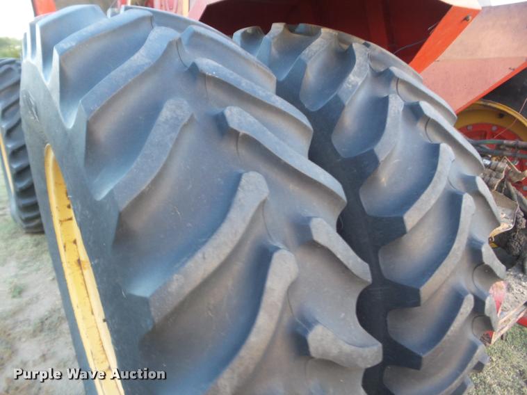 image for item DA4547 1976 Versatile 750 4WD tractor