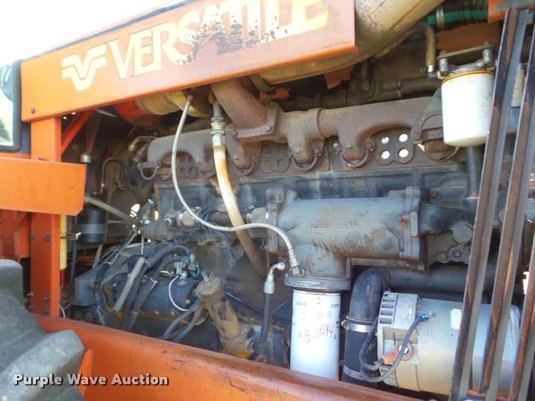 image for item DA4548 1981 Versatile 895 4WD tractor