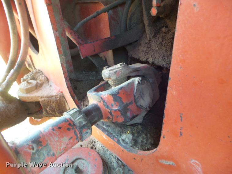 image for item DA4548 1981 Versatile 895 4WD tractor