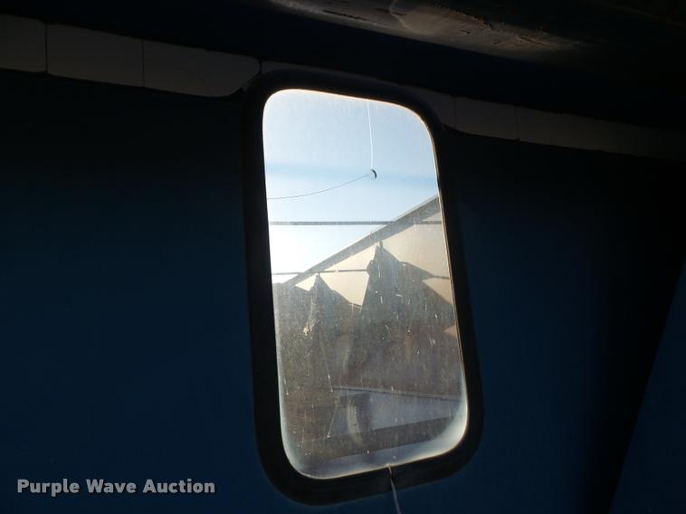 image for item DA4550 Kinze 1040 grain cart