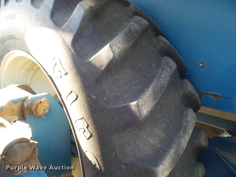 image for item DA4550 Kinze 1040 grain cart