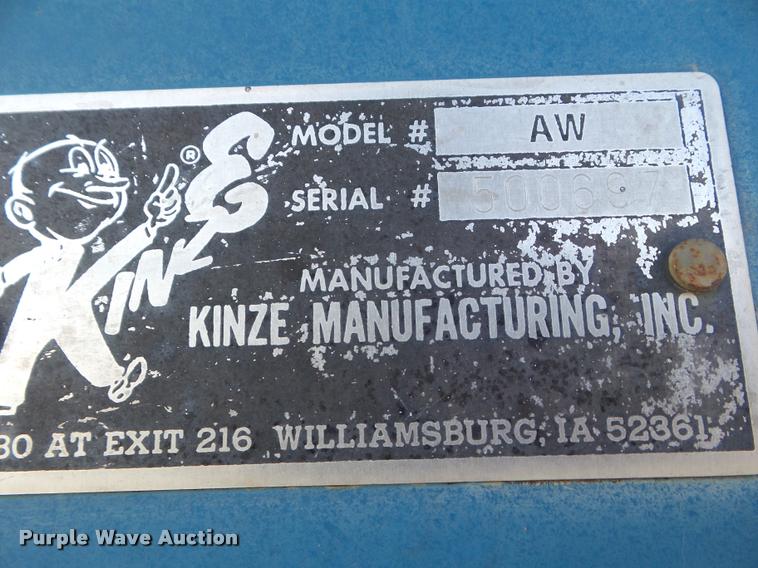 image for item DA4550 Kinze 1040 grain cart