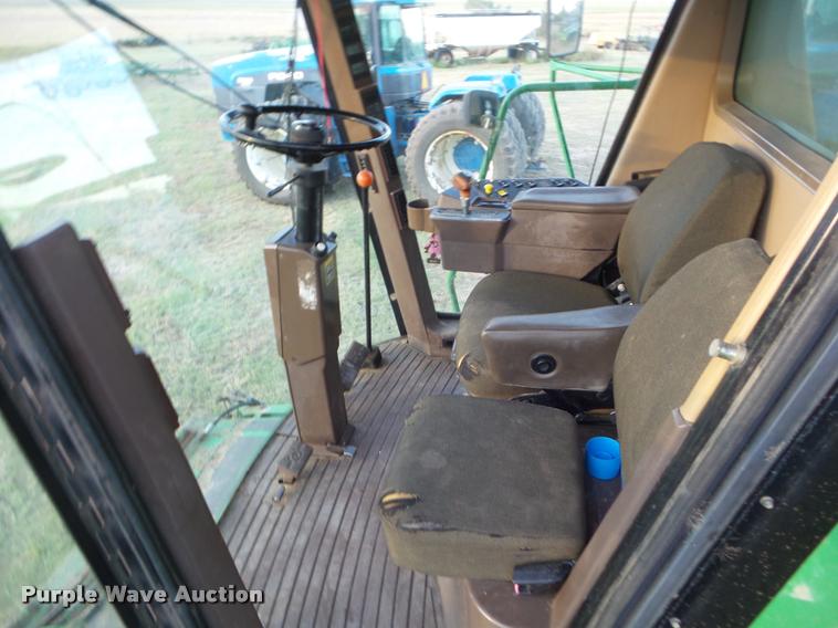 image for item DA4551 1998 John Deere 9600 combine