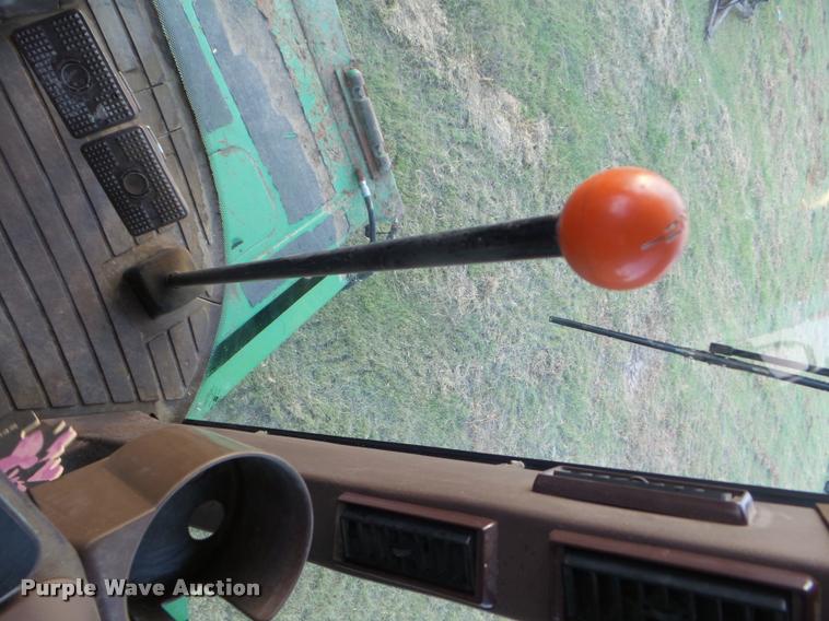 image for item DA4551 1998 John Deere 9600 combine