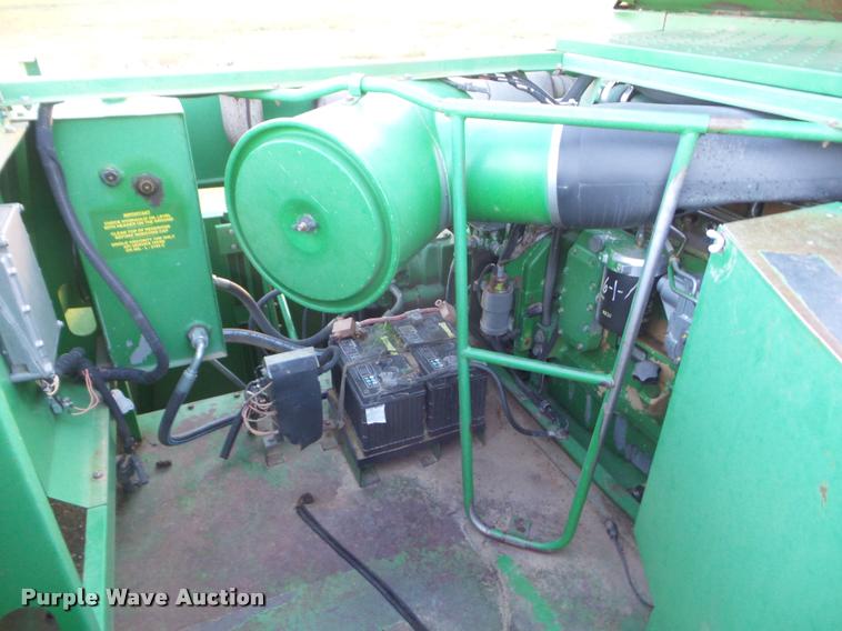 image for item DA4551 1998 John Deere 9600 combine