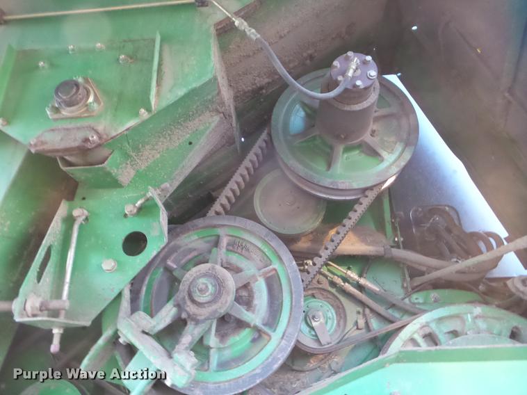 image for item DA4551 1998 John Deere 9600 combine