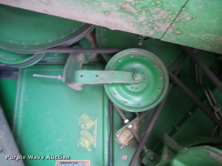 image for item DA4551 1998 John Deere 9600 combine
