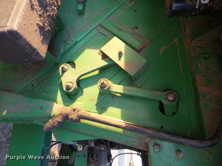 image for item DA4551 1998 John Deere 9600 combine