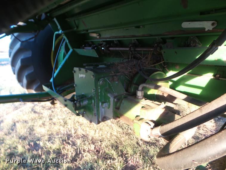 image for item DA4551 1998 John Deere 9600 combine