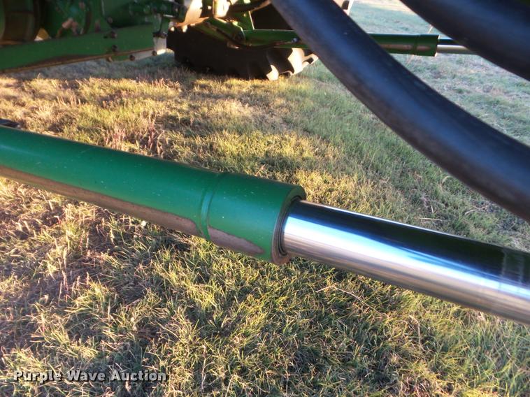 image for item DA4551 1998 John Deere 9600 combine