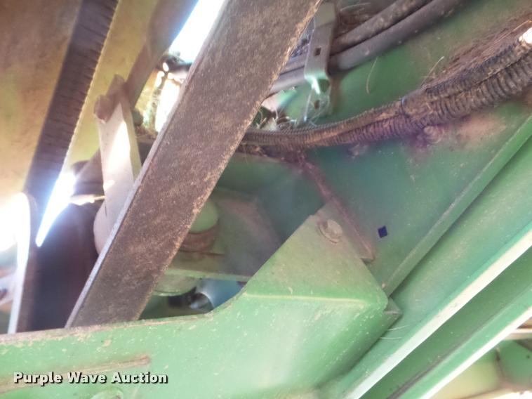 image for item DA4551 1998 John Deere 9600 combine