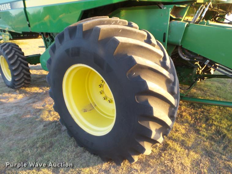 image for item DA4551 1998 John Deere 9600 combine