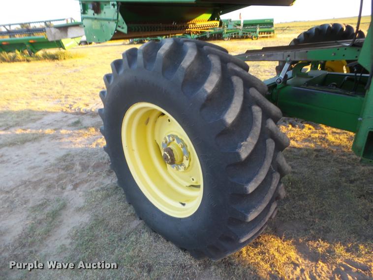 image for item DA4551 1998 John Deere 9600 combine