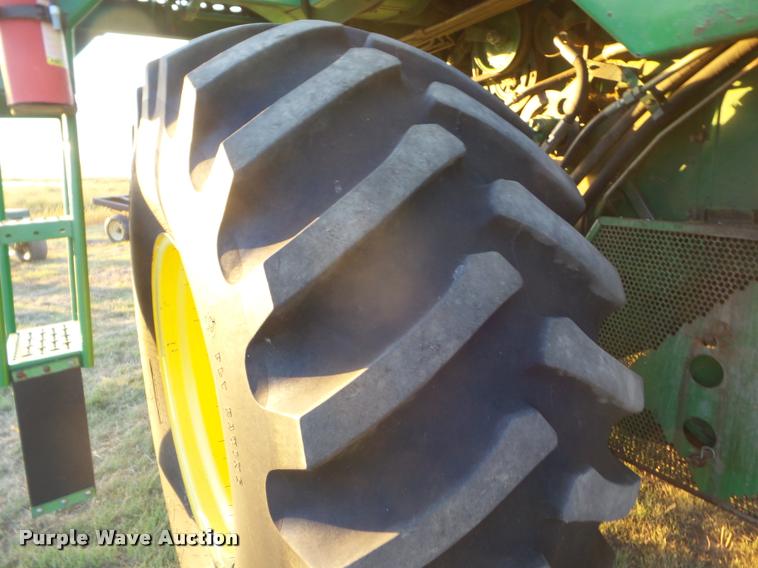 image for item DA4551 1998 John Deere 9600 combine