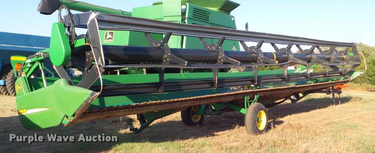 image for item DA4552 2005 John Deere 936D draper head