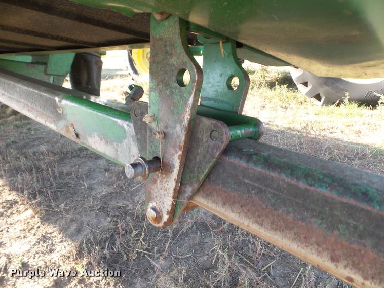 image for item DA4552 2005 John Deere 936D draper head